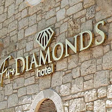 Five Diamonds جفتليك كوي